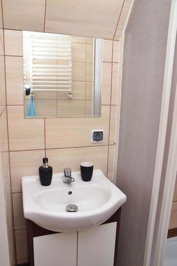 Gospodarstwo Agroturystyczne Z Basenem & Spa I Alpakami Ełk Exterior foto